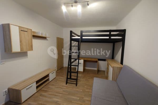 Studio flat to rent, 24 m², Konšelská, Prague, Prague