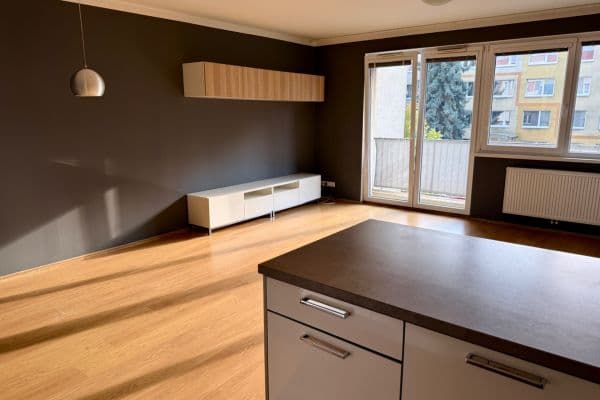 Flat to rent Flat to rent