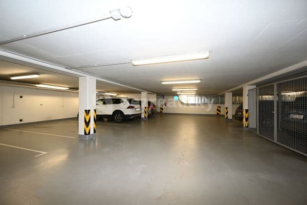 garage to rent, 15 m², Ježovská, Praha garage to rent, 15 m², Ježovská, Praha