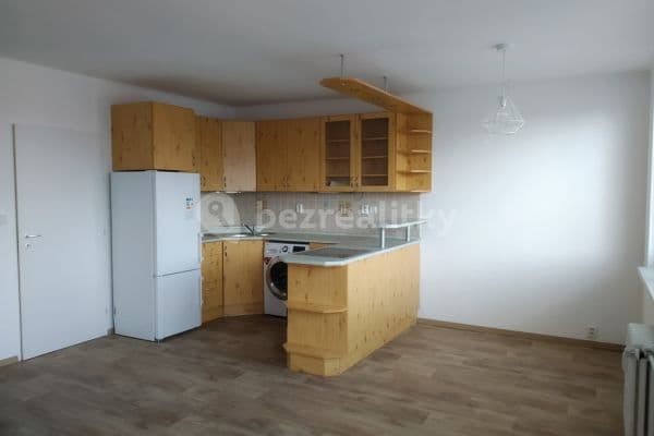 Studio flat to rent, 39 m², Třinecká, Praha Studio flat to rent, 39 m², Třinecká, Praha