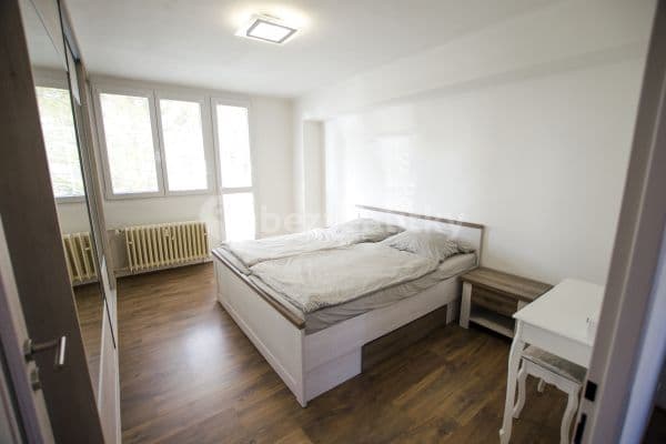 1 bedroom with open-plan kitchen flat to rent, 54 m², Na Magistrále, Kolín, Středočeský Region