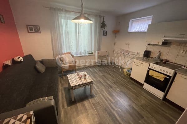1 bedroom flat to rent, 38 m², Trávníky, Nezamyslice