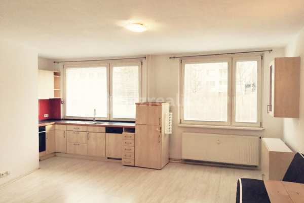 1 bedroom with open-plan kitchen flat to rent, 41 m², Ciolkovského, Praha 6