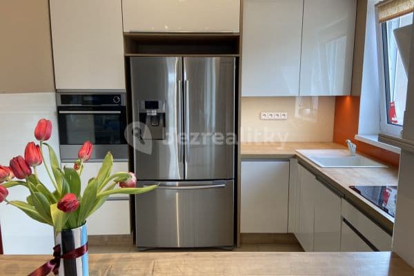 house to rent, 170 m², Škarvadova, Praha house to rent, 170 m², Škarvadova, Praha