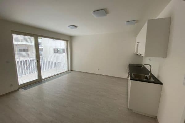 Studio flat to rent, 35 m², Křižíkova, Hlavní město Praha Studio flat to rent, 35 m², Křižíkova, Hlavní město Praha