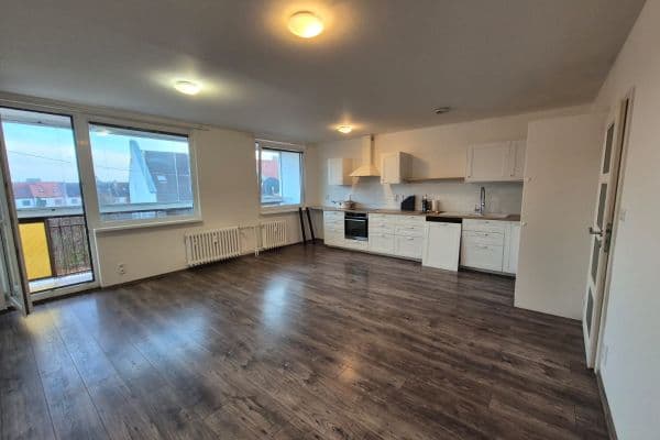 2 bedroom with open-plan kitchen flat to rent, 78 m², Proutěná, 2 bedroom with open-plan kitchen flat to rent, 78 m², Proutěná,