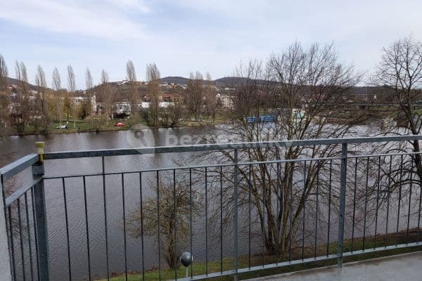 3 bedroom with open-plan kitchen flat to rent, 85 m², V Zahradách, Beroun 3 bedroom with open-plan kitchen flat to rent, 85 m², V Zahradách, Beroun