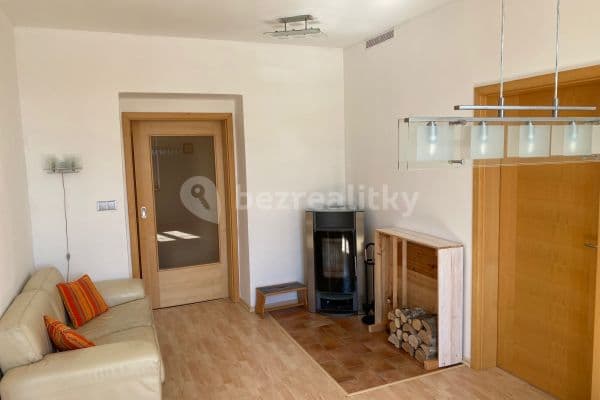 2 bedroom with open-plan kitchen flat to rent, 64 m², Rašínova, 2 bedroom with open-plan kitchen flat to rent, 64 m², Rašínova,