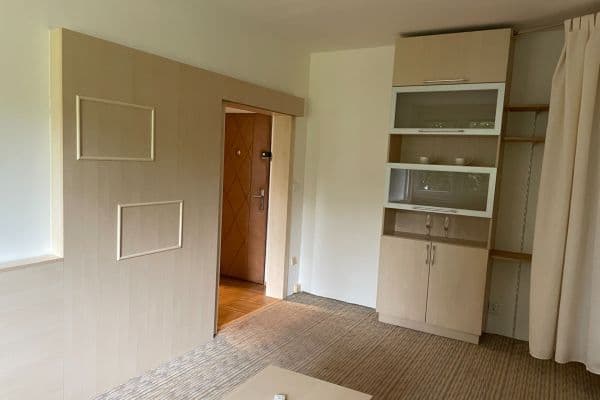1 bedroom with open-plan kitchen flat to rent, 36 m², Lechowiczova, Ostrava 1 bedroom with open-plan kitchen flat to rent, 36 m², Lechowiczova, Ostrava