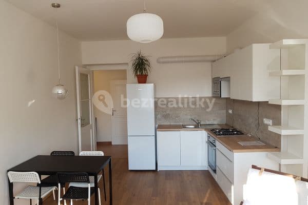 1 bedroom with open-plan kitchen flat to rent, 50 m², Pod Altánem, Hlavní město Praha