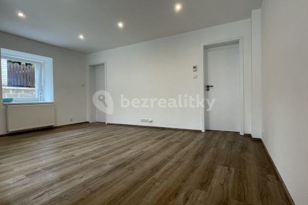 2 bedroom flat to rent, 50 m², Kralupská, Statenice, Středočeský Region