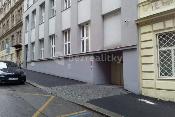 garage to rent, 13 m², Řehořova, Hlavní město Praha garage to rent, 13 m², Řehořova, Hlavní město Praha