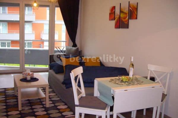 Small studio flat to rent, 33 m², Sazovická, Hlavní město Praha Small studio flat to rent, 33 m², Sazovická, Hlavní město Praha