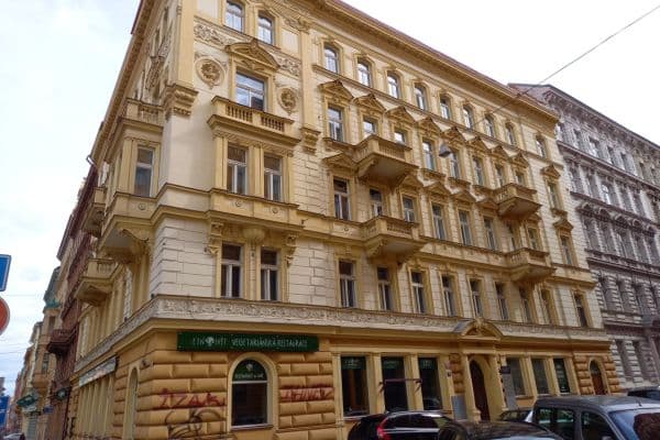 Studio flat to rent, 31 m², Tyršova, Praha Studio flat to rent, 31 m², Tyršova, Praha