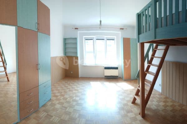 2 bedroom flat to rent, 65 m², U Svobodárny, Hlavní město Praha