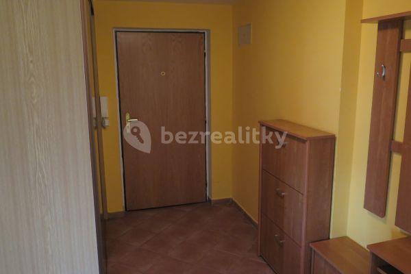2 bedroom with open-plan kitchen flat to rent, 86 m², Na Žertvách, Praha