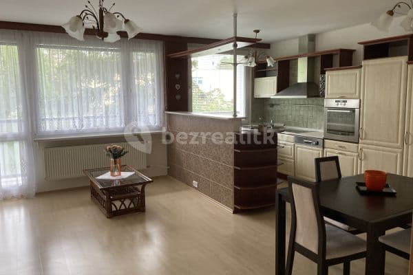 2 bedroom with open-plan kitchen flat to rent, 78 m², Štichova, Hlavní město Praha