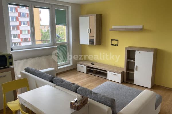 1 bedroom with open-plan kitchen flat to rent, 50 m², Jabloňová, Hlavní město Praha 1 bedroom with open-plan kitchen flat to rent, 50 m², Jabloňová, Hlavní město Praha