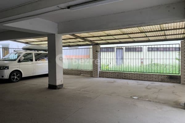 garage to rent, 14 m², K Botiči, Hlavní město Praha garage to rent, 14 m², K Botiči, Hlavní město Praha