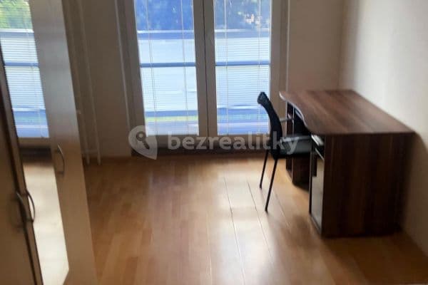 4 bedroom flat to rent, 76 m², Květinková, Prague, Prague