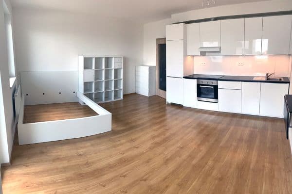 Studio flat to rent, 36 m², Škrábkových, Hlavní město Praha Studio flat to rent, 36 m², Škrábkových, Hlavní město Praha