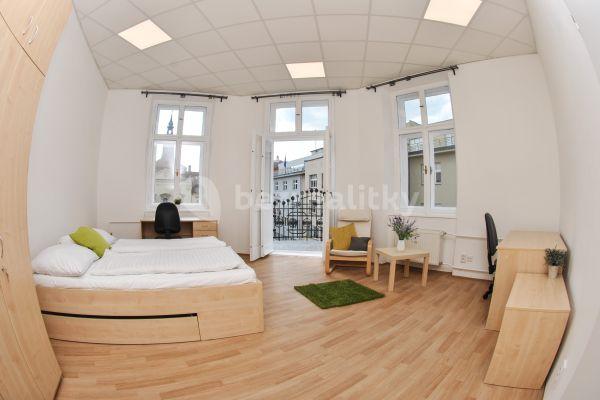 3 bedroom flat to rent, 127 m², Dominikánské náměstí, Brno