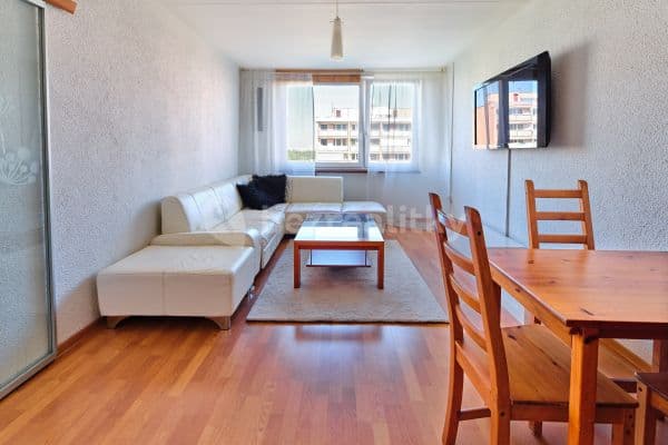2 bedroom with open-plan kitchen flat to rent, 68 m², Zlešická, Hlavní město Praha 2 bedroom with open-plan kitchen flat to rent, 68 m², Zlešická, Hlavní město Praha