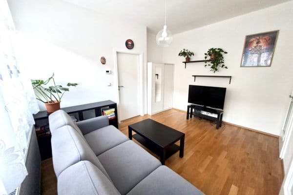 Flat to rent Flat to rent