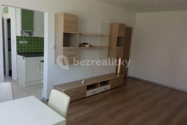 3 bedroom flat to rent, 74 m², Březinova, Jihlava