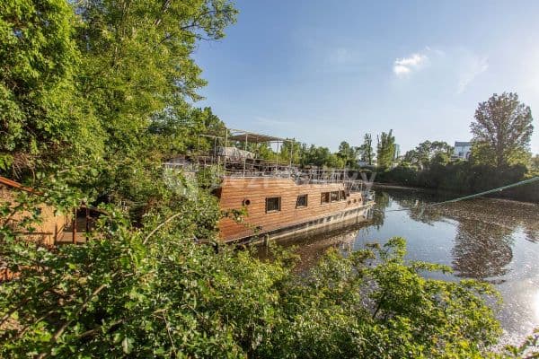 recreational property to rent, 0 m², Praha 8 recreational property to rent, 0 m², Praha 8