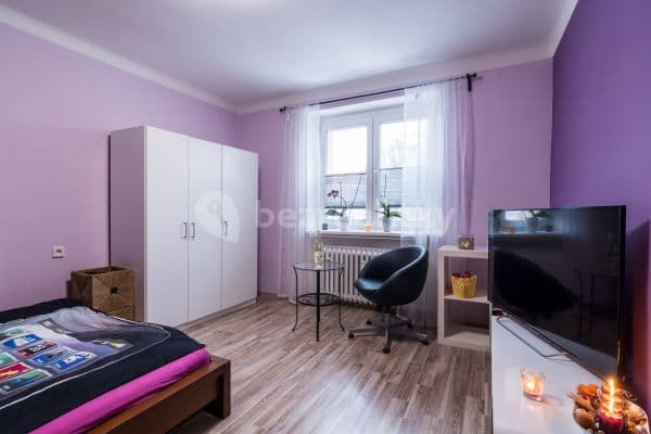 1 bedroom flat for sale, 29 m², Rabasova, Slaný, Středočeský Region
