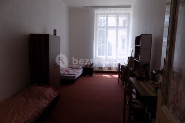 3 bedroom flat to rent, 96 m², Starobrněnská, Brno