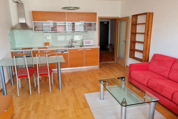 1 bedroom with open-plan kitchen flat to rent, 62 m², U Uranie, Hlavní město Praha 1 bedroom with open-plan kitchen flat to rent, 62 m², U Uranie, Hlavní město Praha
