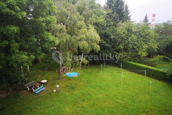 1 bedroom with open-plan kitchen flat to rent, 33 m², Brixiho, Praha 1 bedroom with open-plan kitchen flat to rent, 33 m², Brixiho, Praha