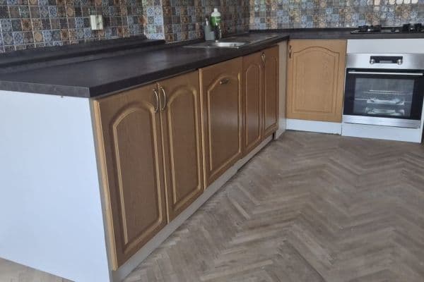 3 bedroom flat to rent, 98 m², Slavíkova, Praha 3 bedroom flat to rent, 98 m², Slavíkova, Praha