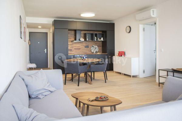 2 bedroom flat to rent, 57 m², Strážna, Nové Mesto