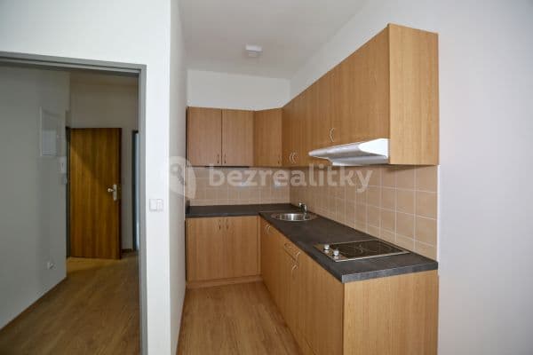 Studio flat to rent, 31 m², Anenské náměstí, Jablonec nad Nisou Studio flat to rent, 31 m², Anenské náměstí, Jablonec nad Nisou