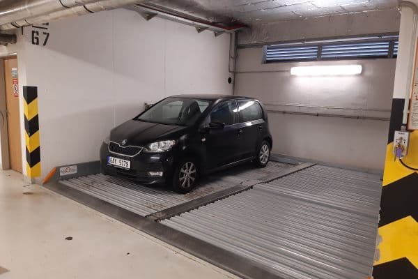 garage to rent, 13 m², Poupětova, Praha garage to rent, 13 m², Poupětova, Praha