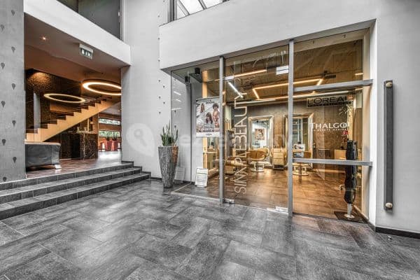non-residential property to rent, 32 m², K sopce, Praha non-residential property to rent, 32 m², K sopce, Praha
