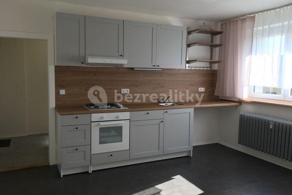 1 bedroom with open-plan kitchen flat to rent, 44 m², Lidická, Ostrov, Karlovarský Region