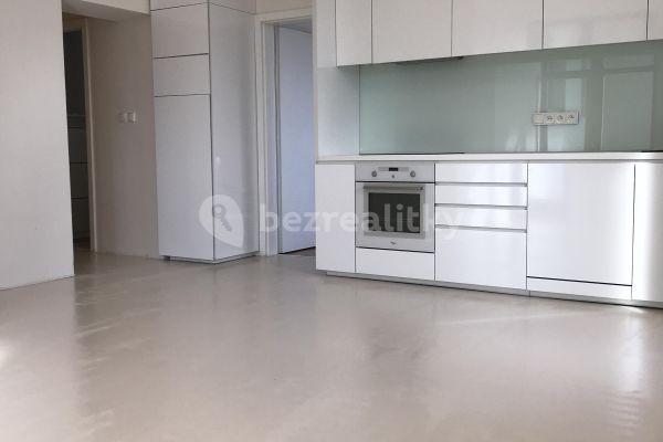 2 bedroom with open-plan kitchen flat to rent, 78 m², Sladová, Brno