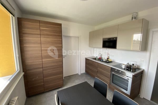 1 bedroom flat to rent, 40 m², Vokolkova, Děčín