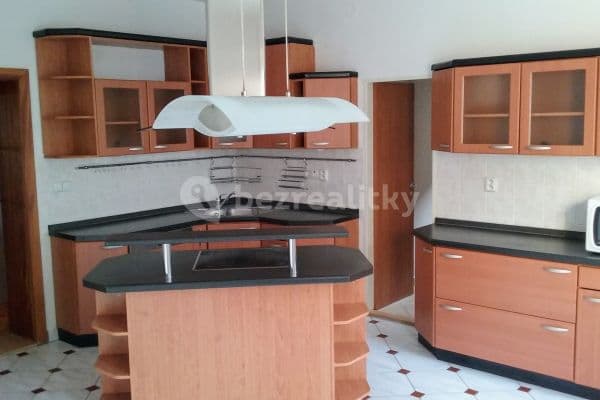 4 bedroom flat to rent, 228 m², 1. máje, Olomouc 4 bedroom flat to rent, 228 m², 1. máje, Olomouc