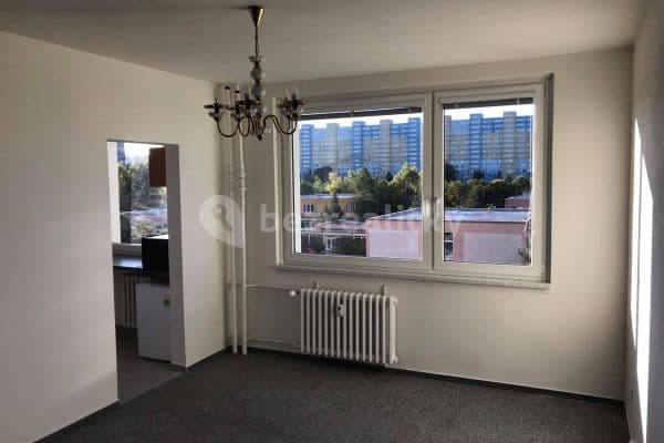 Studio flat to rent, 34 m², Bachova, Praha Studio flat to rent, 34 m², Bachova, Praha