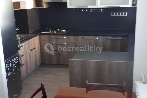 2 bedroom with open-plan kitchen flat to rent, 72 m², Na Skalkách, Neratovice