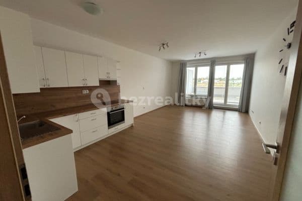 Studio flat to rent, 39 m², Pod Vinicí, Pardubice, Pardubický Region Studio flat to rent, 39 m², Pod Vinicí, Pardubice, Pardubický Region