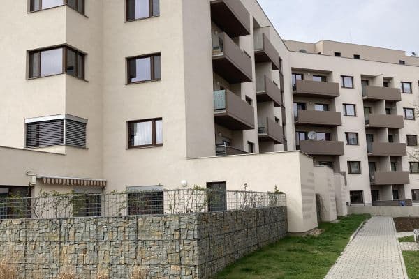 2 bedroom with open-plan kitchen flat to rent, 81 m², Kigginsova, Brno 2 bedroom with open-plan kitchen flat to rent, 81 m², Kigginsova, Brno