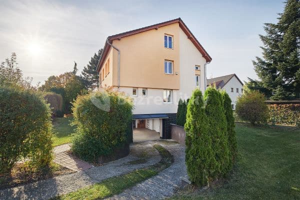 house to rent, 330 m², Ke Smrčině, Hlavní město Praha house to rent, 330 m², Ke Smrčině, Hlavní město Praha