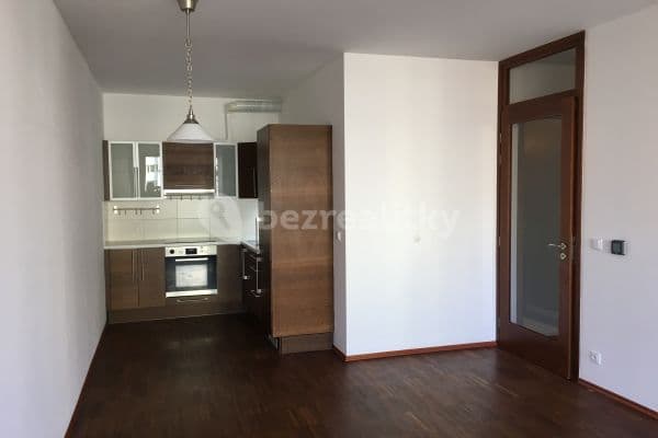 1 bedroom with open-plan kitchen flat to rent, 57 m², Jeremiášova, Hlavní město Praha 1 bedroom with open-plan kitchen flat to rent, 57 m², Jeremiášova, Hlavní město Praha