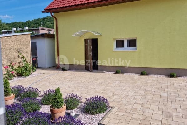 house to rent, 90 m², Mramorová, Tetín